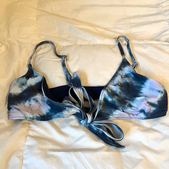 Billabong tie-dye bikini top, Size M - Picture 1 of 3